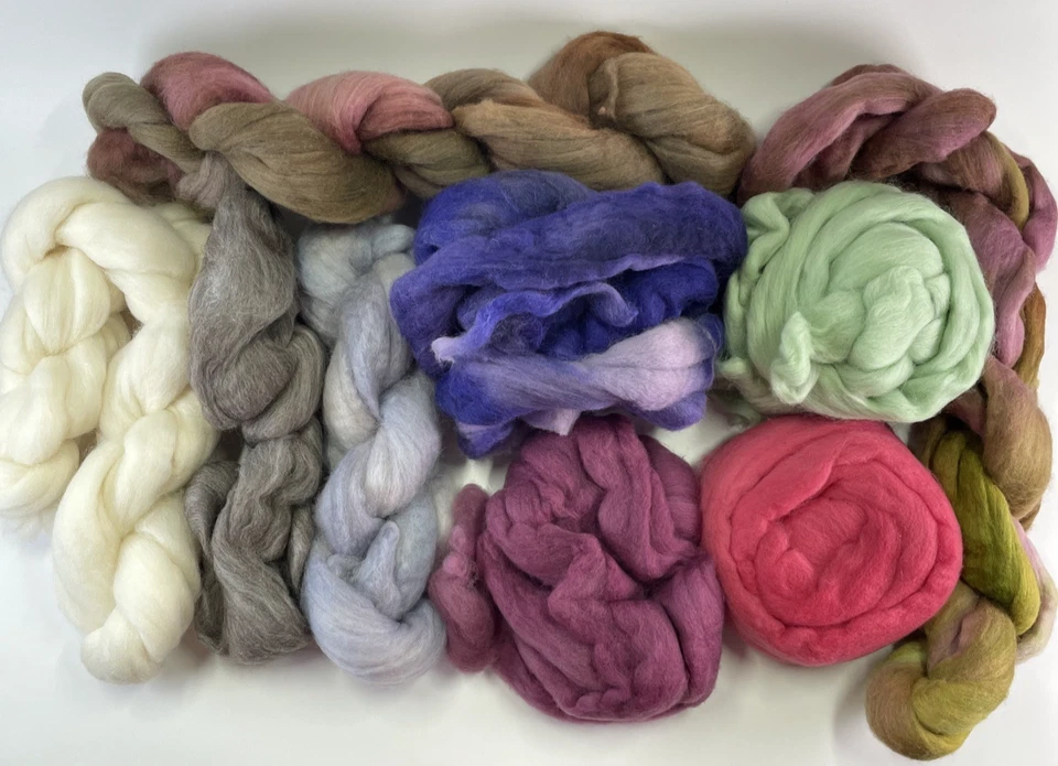 1 lb Lot of Wool Roving Natural and Dyed Mixed Colors for Spinning Felting - Image 1 of 4