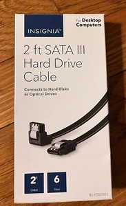 Insignia 2 Ft. SATA III Hard Drive Cable NS-PZ025012-C - Afbeelding 1 van 2