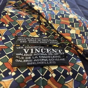 Corbata banderas Les Cravates Vincent Galerie Agora Bruxelles 100% seda - Imagen 1 de 4