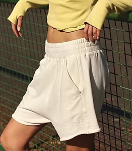 NUOVI PANTALONCINI FREE PEOPLE FP MOVEMENT BIANCHI LOGO ALL STAR TAGLIA S - Foto 1 di 8