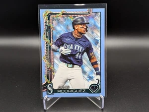 2025 Topps Holiday JULIO RODRIGUEZ #H186 Light Blue and White Glitter - Picture 1 of 2