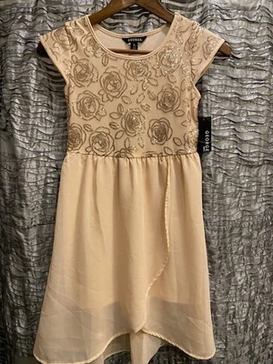 Vestido George Champagne Melocotón Floral Embellecido Nuevo con Etiquetas Talla 7/8 Foto 1 de 4