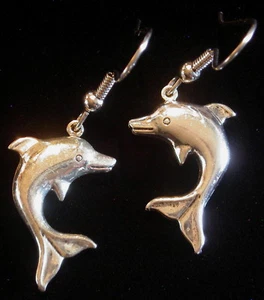 Dolphin Earrings Silver Plate Ocean Porpoise - Picture 1 of 1