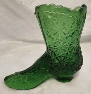 Vintage Depression Glass Green Boot Made In Taiwan - Picture 1 of 7