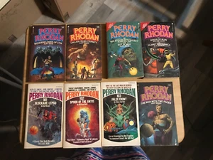 perry rhodan six-fi fantasy space paper back book 1st printing # 100’s and 111 - Imagen 1 de 5