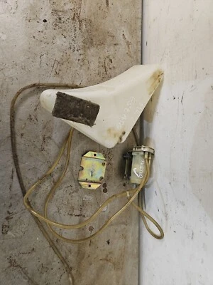 Ford Granada MK2 Estado Lavadora Trasera Botella Y Bomba Probada Foto 1 de 2