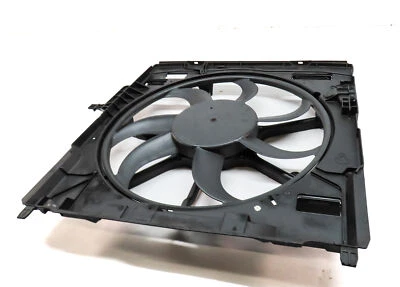 2007-2010 BMW X5 (E70) RADIATIOR COOLING FAN MOTOR w/ SHROUD (600 WATT) - Image 1 of 4