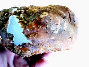 green sky blue Opal gemstone rough - Picture 1 of 7