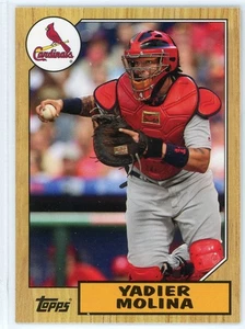 2020 Topps Topps Choice #TC15 Yadier Molina St. Louis Cardinals - Picture 1 of 2