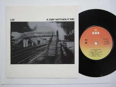 U2 a Day Without Me 7" CBS Ireland press Near-MINT Bono 45 Foto 1 de 3