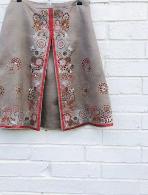 Anne Carson Gorgeous Contrast A Line Pleat Embroidered Embellished Linen Skirt 6 - Image 1 of 4