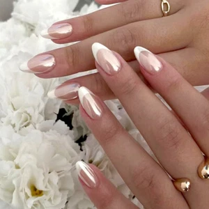 Uñas postizas Aurora French Press On - Uñas postizas de almendra dulce 24 piezas de longitud media - Imagen 1 de 5