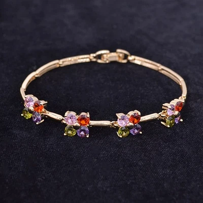 Brazalete de flores de lujo de topacio místico multicolor relleno de oro amarillo de 18 quilates para mujer Foto 1 de 2