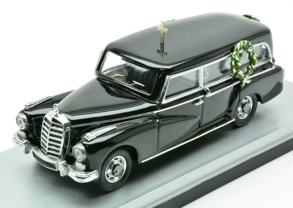 MERCEDES 300D HEARSE FUNERAL CAR 1:43 SAVOIAMODEL - Immagine 1 di 1