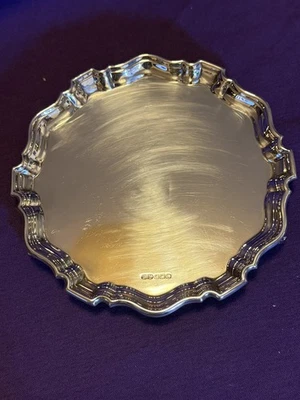 Sterling Silver 1927 Footed Card Tray with Chippendale Edge by W. Suckling - Image 1 of 4