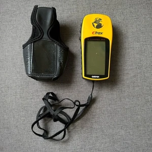 Garmin eTrex 12 Channel Handheld GPS Receiver with Case – Vintage Outdoor Hiking - Picture 1 of 6