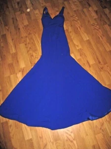 B. Darlin Brand ~ Abito lungo formale da donna ~ blu ~ taglia 1/2 ~ poliestere ~ indossato una volta - Foto 1 di 12
