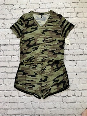 NUEVO CON ETIQUETAS Derek Heart Mujer L Camuflaje Verde Ejército 2 piezas Ropa Activa/Ropa de Dormir Pijama Salón Foto 1 de 4