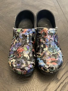 Dansko Black Colorful Iridescent Flower Clogs Slip On Size EU 40 US 9.5 10 - Picture 1 of 9