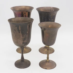 Lotto 4 calici da vino stelo piatto argento - Foto 1 di 6