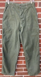 PANTALÓN MILITAR UTILITARIO VINTAGE SATÉN 0G-107 Tipo 1 verde 32 x 31 (30 x 29) - Imagen 1 de 9