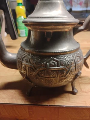 Antique (Unknown Stamp) Moroccan Silver Plate Footed Teapot Foto 1 de 2