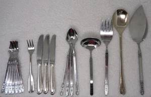 19 Pieces Various Stainless/Silver Silverware/Utensils - Picture 1 of 4