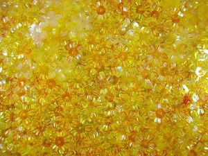 Sequins Flowers 13mm Yellow AB 25g DIY Crafts Scrapbooking - Picture 1 of 2