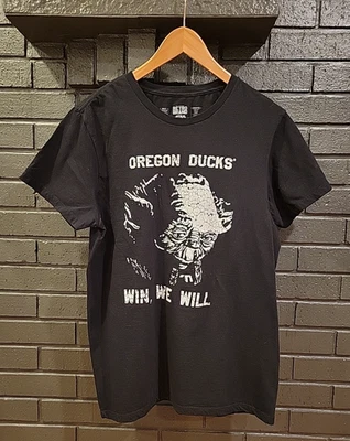 Camiseta Oregon Ducks Yoda Negra Talla Grande Universidad de Oregon Foto 1 de 4