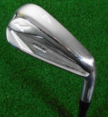 Very Good Mizuno JPX-923 Forged 4-Iron, UST Recoil 95 F3 Regular Graphite - Image 1 of 4