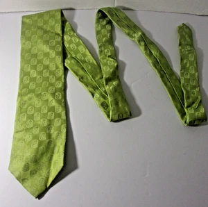 CHICK-FIL-A Green Men's Necktie  B15 - Picture 1 of 1