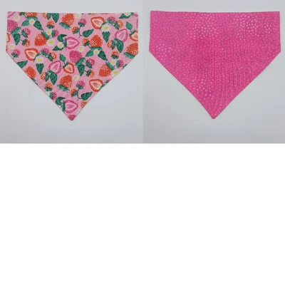 Pañuelos reversibles sobre el cuello de verano rosa fresas para perros Foto 1 de 4