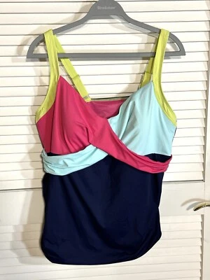 Nuevo traje de baño Tankini inalámbrico envolvente Lands’ End para mujer talla 20W Foto 1 de 4