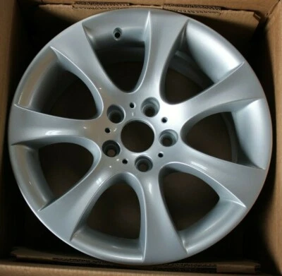 04-10 BMW 5 Series OEM Wheel Rim REAR 18x9 18" 59479 36116775646 36116760618 124 - Image 1 of 4