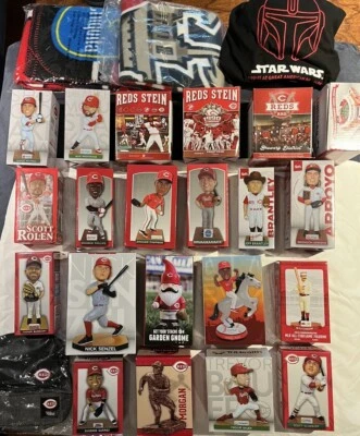 Bobbleheads, piedras, mantas y más Blowout Cincinnati Reds *CUALQUIER 3 por $29.99* Foto 1 de 4