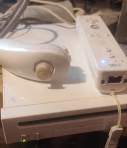 nintendo wii console - Picture 1 of 4