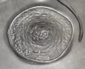 Molde de fundición de giro de peltre de goma de 12"" de colección década de 1980 grueso hebilla de cinturón Alexis Kirk - Imagen 1 de 12