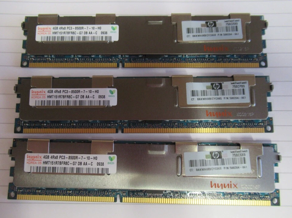 Hynix HMT151R7BFR8C-G7 12GB (3x4GB) PC3-8500 DDR3-1066MHz ECC CL7 240P Memory - Image 1 of 4