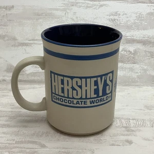 Taza Hersheys Chocolate World de colección Hershey, PA en relieve de fábrica BlueCream - Imagen 1 de 3