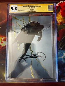 Batman Dark Knight Returns #1 CGC 9.8 Signed By Frank Miller Custom Foil Variant - Picture 1 of 3