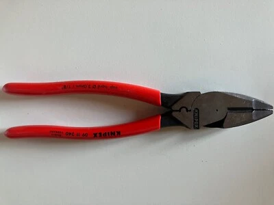 KNIPEX 09 11 240 9.5-Inch Ultra-High Leverage Lineman's Plier Fish Tape Puller - Image 1 of 4