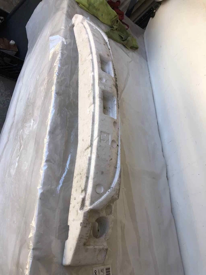 Nissan Leaf 2011 hatchback parachoques delantero choque de impacto amortiguador de energía espuma OEM Foto 1 de 4