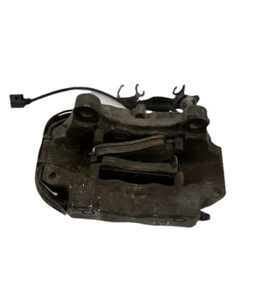 Pinza de freno trasera derecha Audi Q7 2007 20767304 OEM Foto 1 de 4