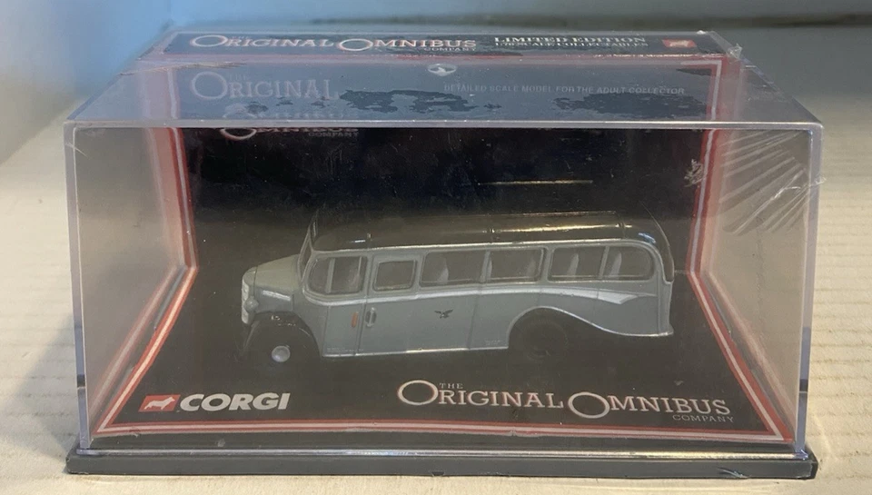 CORGI 1:76  BEDFORD OB COACH-42625 / # 1040 of 5000 Seagull Coaches - Image 1 of 4