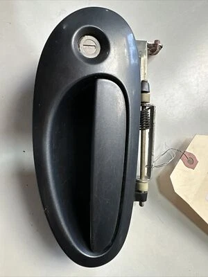 Dodge Intrepid 1998-2004, Concord, 300M manija de puerta exterior del pasajero delantero. OEM Foto 1 de 3