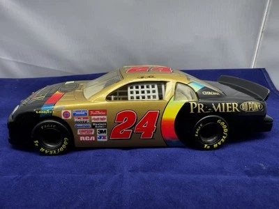 HASBRO 1997 JEFF GORDON #24 CHEVY MONTE CARLO DUPONT CHROME PREMIER NASCAR 1:24 - Image 1 of 4