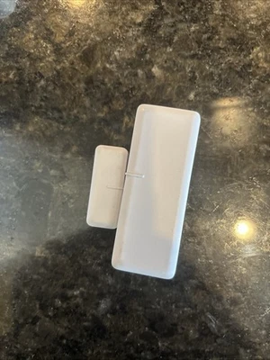 Vivint Door/Window Sensor DW11 - Image 1 of 2