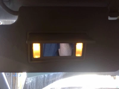 Used Left Sun Visor fits: 2013 Land rover Lr4 w/illumination Left Grade A - Image 1 of 4