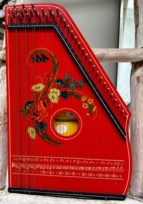 Cítara Musima de colección, INSTRUMENTO POPULAR DE LOS AÑOS 70, 27 CUERDAS 3 ACORDES, REPRESENTACIÓN DEMO ALEMANA Foto 1 de 4