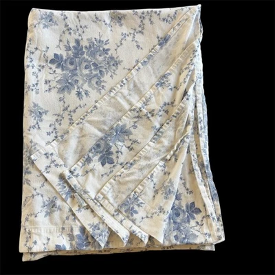 Sábana plana completa de franela floral matrimonial Laura Ashley y 2 fundas estándar Foto 1 de 4